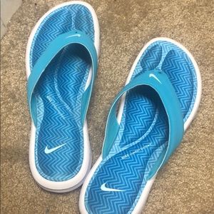 Nike comfort footbead!